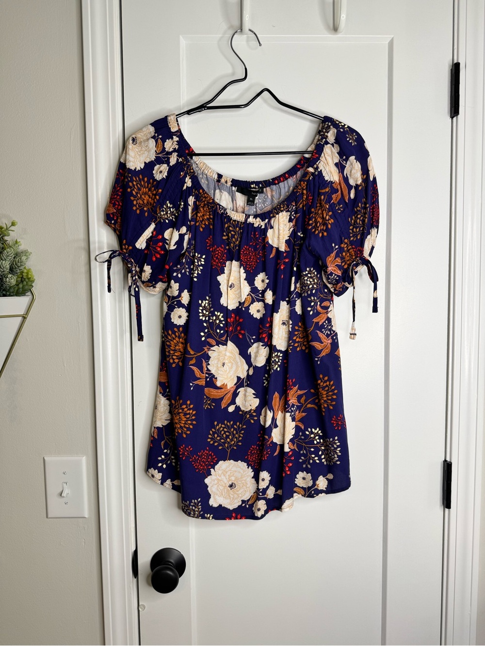Harve Benard Peasant Blouse Style